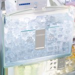 IceMaker with permanent water connection